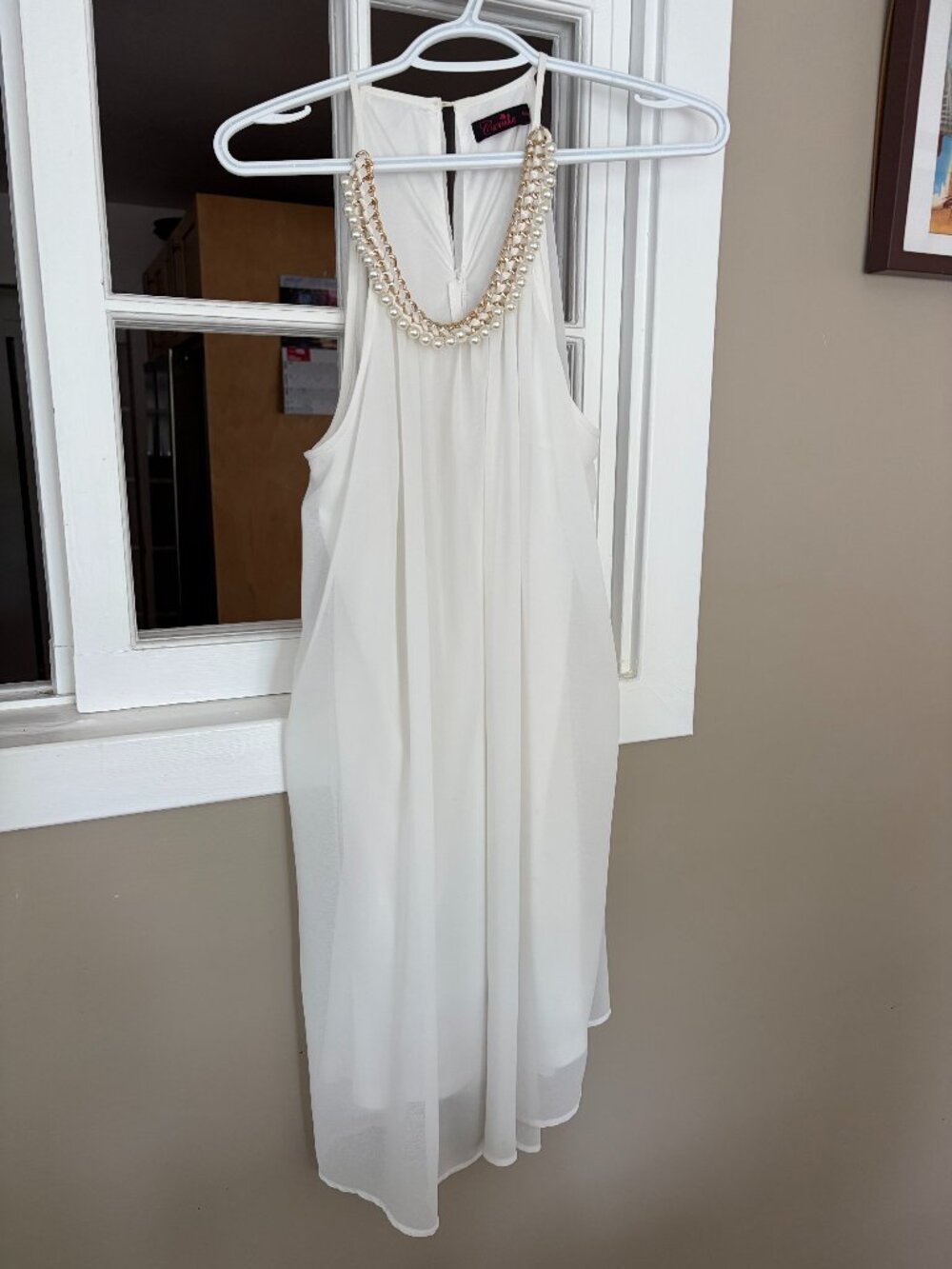 ROBE DE SOIREE COLLIER PERLES